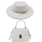 Elegante conjunto de sombrero fedora y bolso